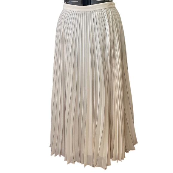 Max Mara Studio Cream and Black Pleated Striped Minimalist Midi Skirt • Size 12 - Picture 1 of 4